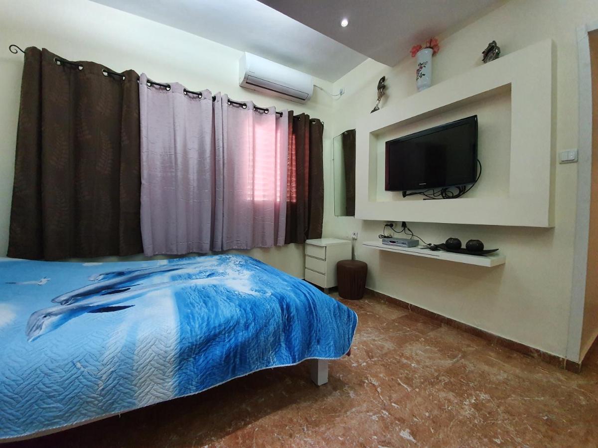 Ezore Yam Apartmens - Elmali'Akh St. 4 Bat Jam Exteriér fotografie
